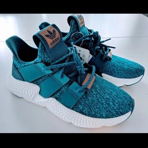 Women’s Adidas 6.5